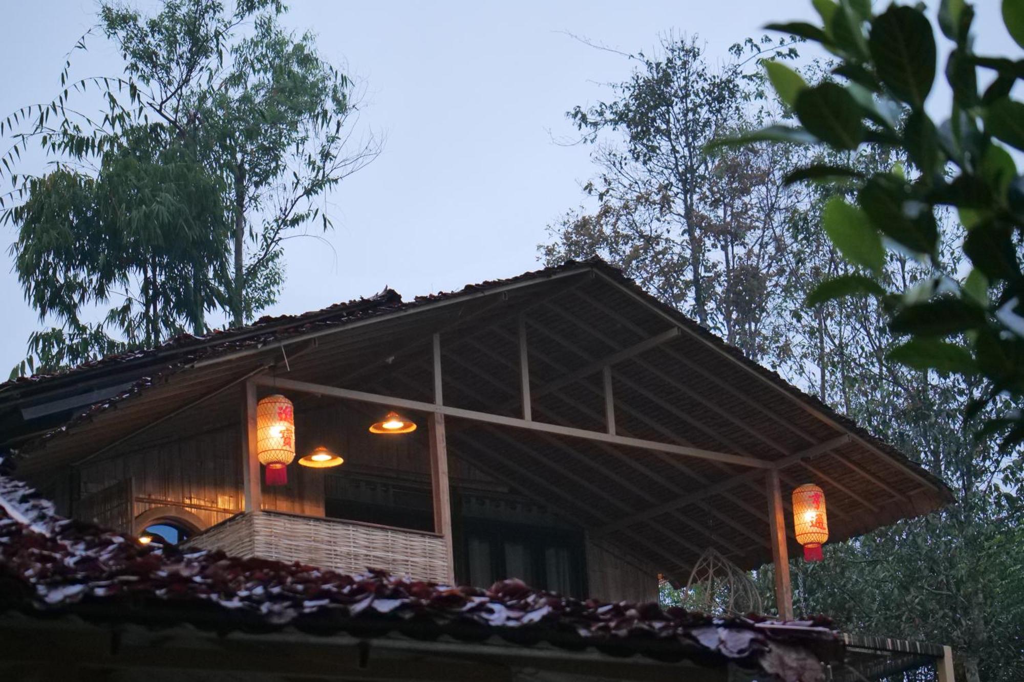 Hedreung Banrakthai Homestay And Camping Ban Rak Thai Bagian luar foto