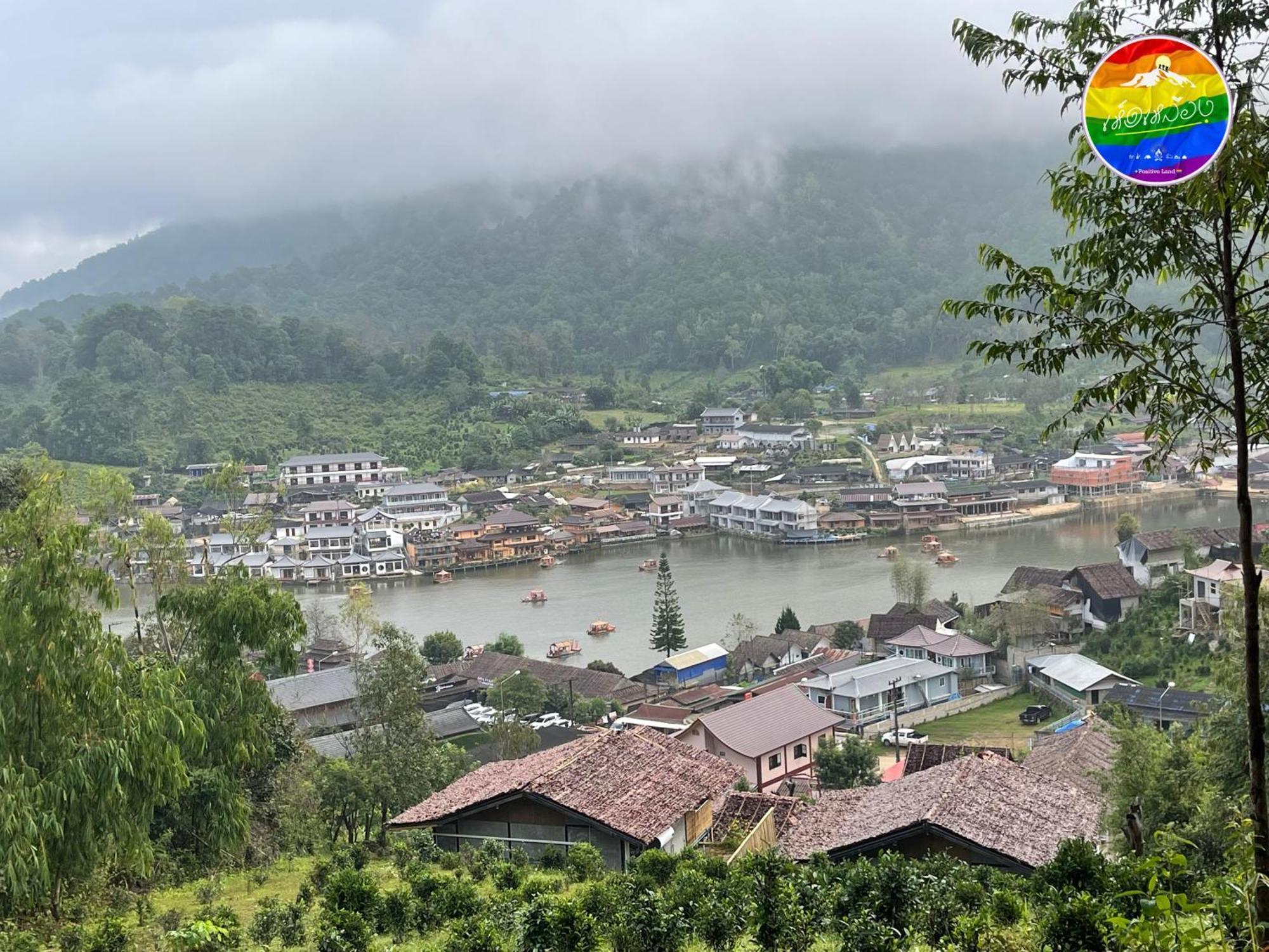 Hedreung Banrakthai Homestay And Camping Ban Rak Thai Bagian luar foto